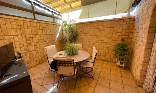 Bestaand - Townhouse / Semi-detached - Elche - Center