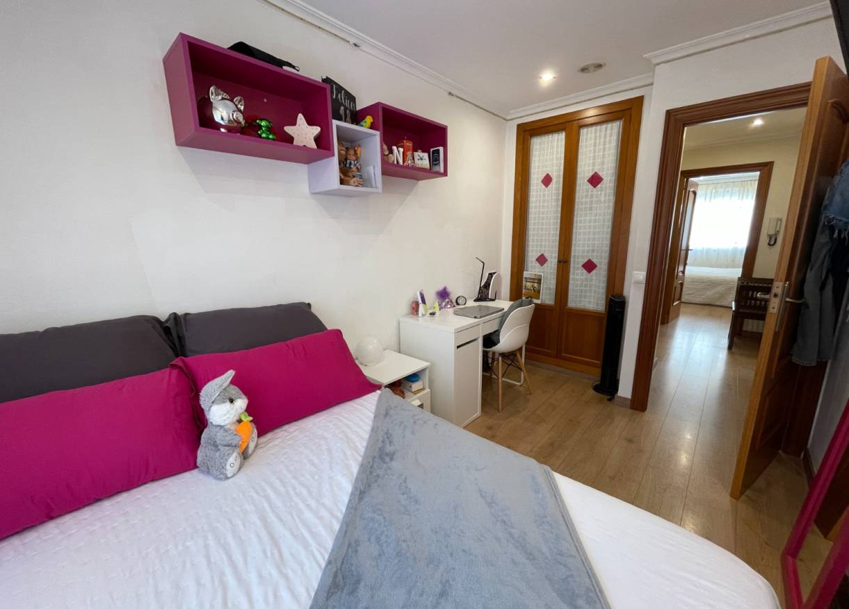 Bestaand - Townhouse / Semi-detached - Elche - Center