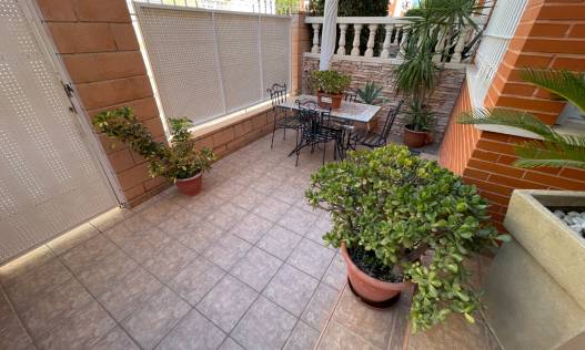 Bestaand - Townhouse / Semi-detached - Elche - Center