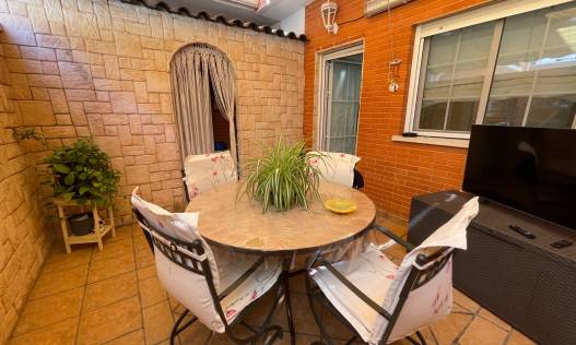 Bestaand - Townhouse / Semi-detached - Elche - Center