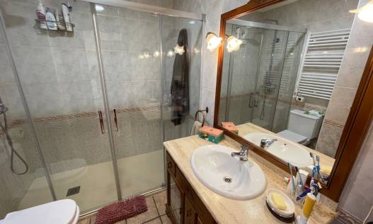 Bestaand - Townhouse / Semi-detached - Elche - Center