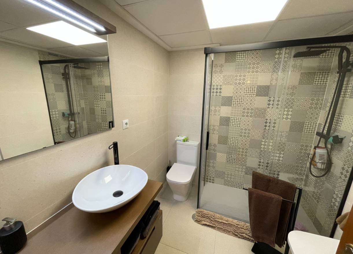 Bestaand - Townhouse / Semi-detached - Elche - Center