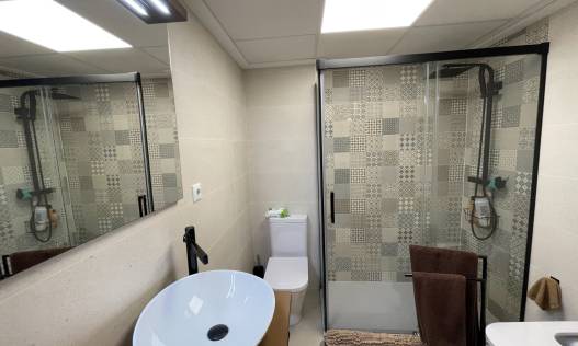 Bestaand - Townhouse / Semi-detached - Elche - Center