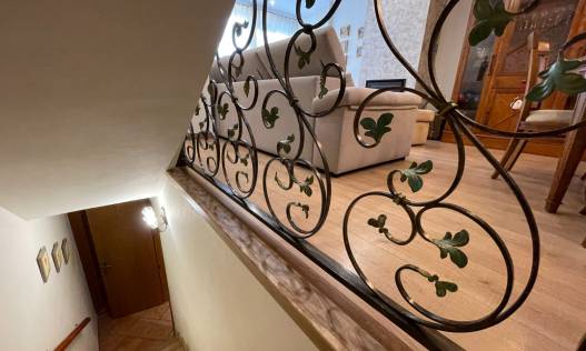 Bestaand - Townhouse / Semi-detached - Elche - Center