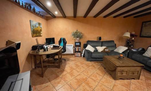 Bestaand - Townhouse / Semi-detached - Elche - Center