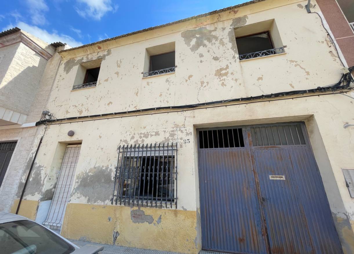 Bestaand - Townhouse / Semi-detached - Benejúzar - Comunidad Valenciana