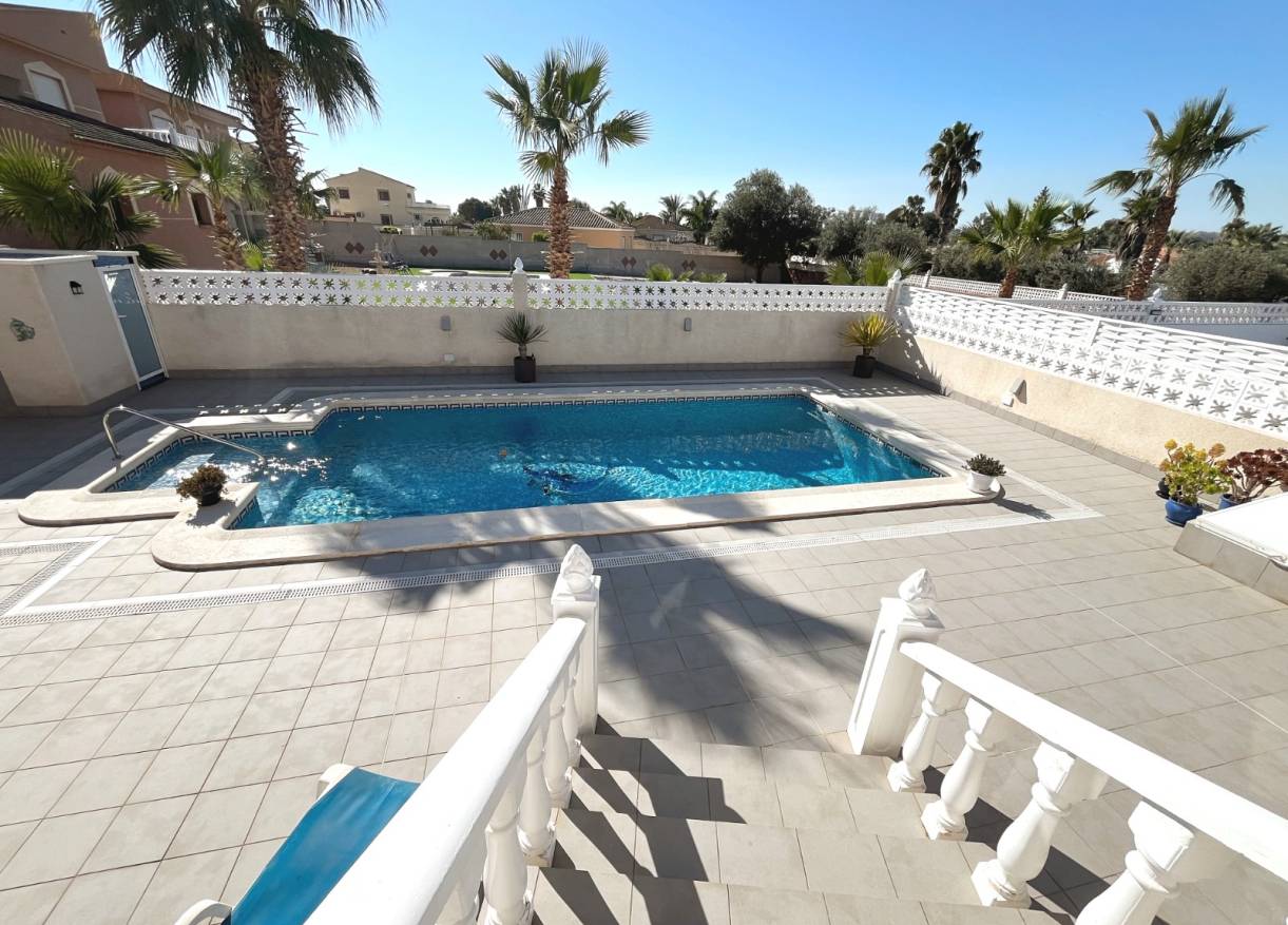 Bestaand - Villa - Benijófar - Monte Azul/ El Dorado