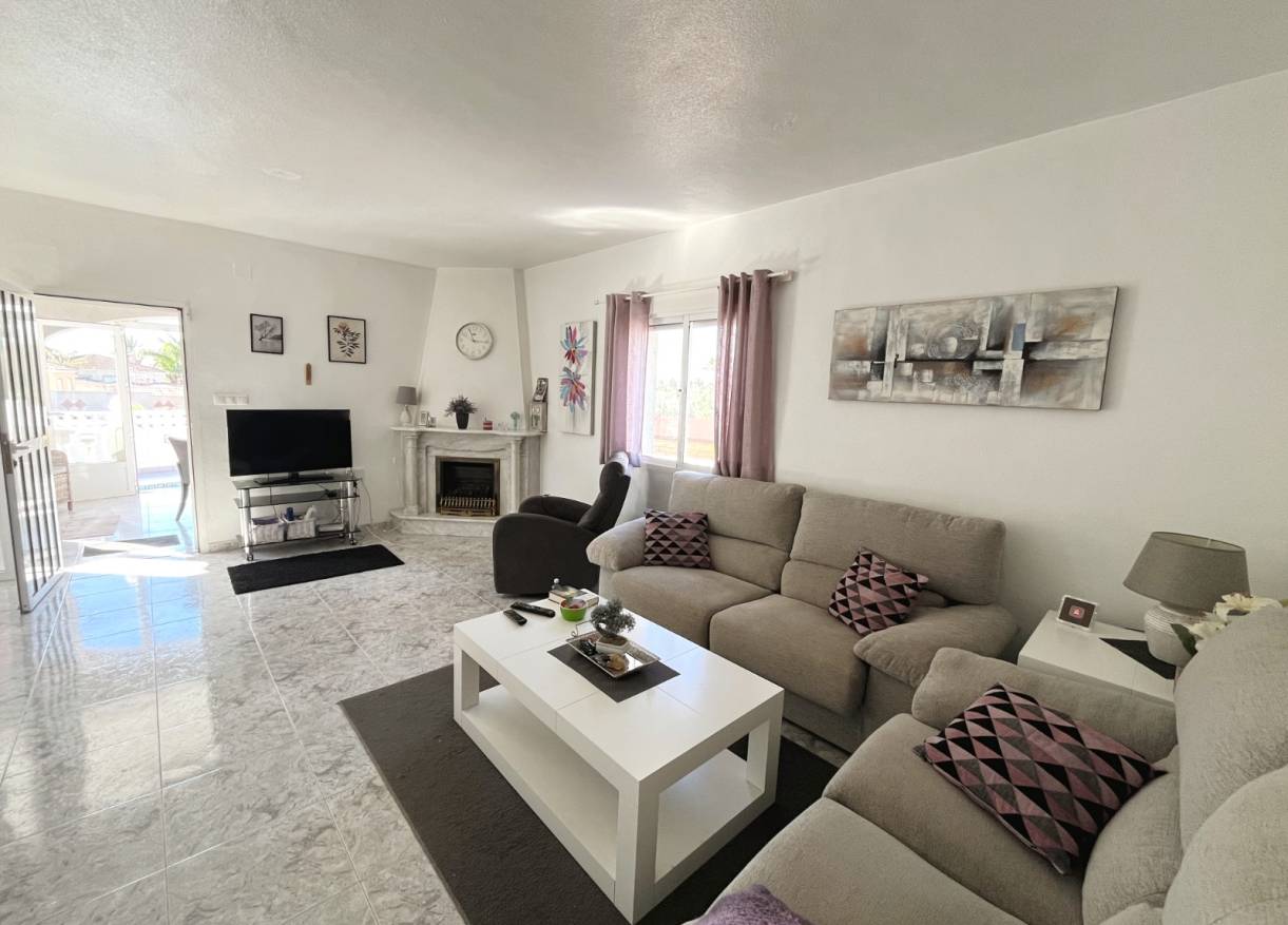 Bestaand - Villa - Benijófar - Monte Azul/ El Dorado