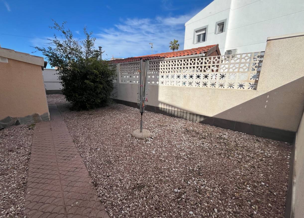 Bestaand - Villa - Benijófar - Monte Azul/ El Dorado