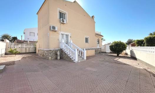 Bestaand - Villa - Benijófar - Monte Azul/ El Dorado