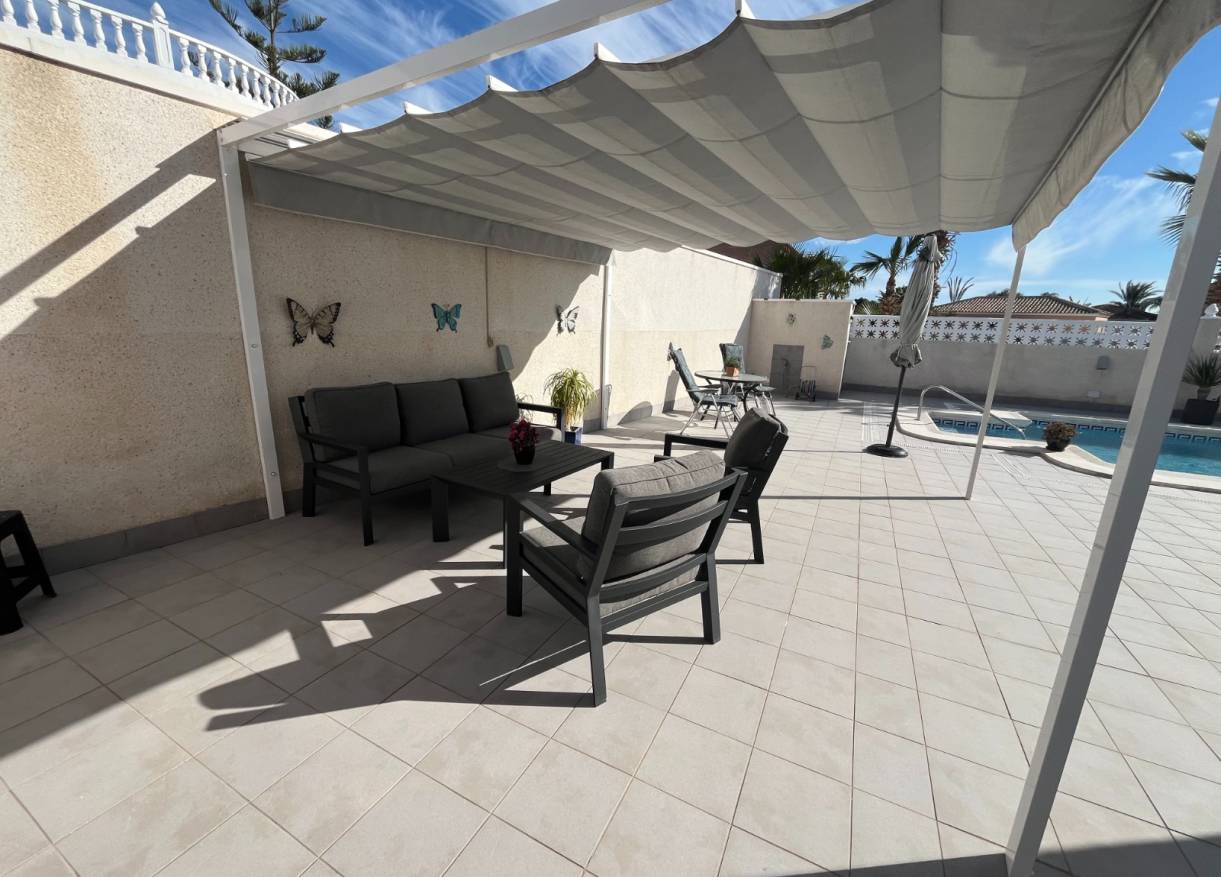 Bestaand - Villa - Benijófar - Monte Azul/ El Dorado