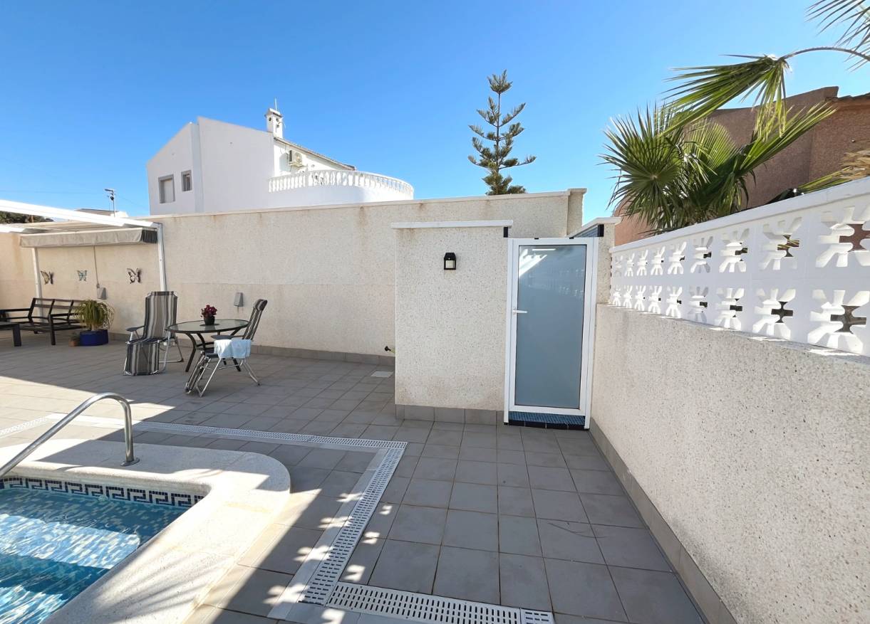 Bestaand - Villa - Benijófar - Monte Azul/ El Dorado