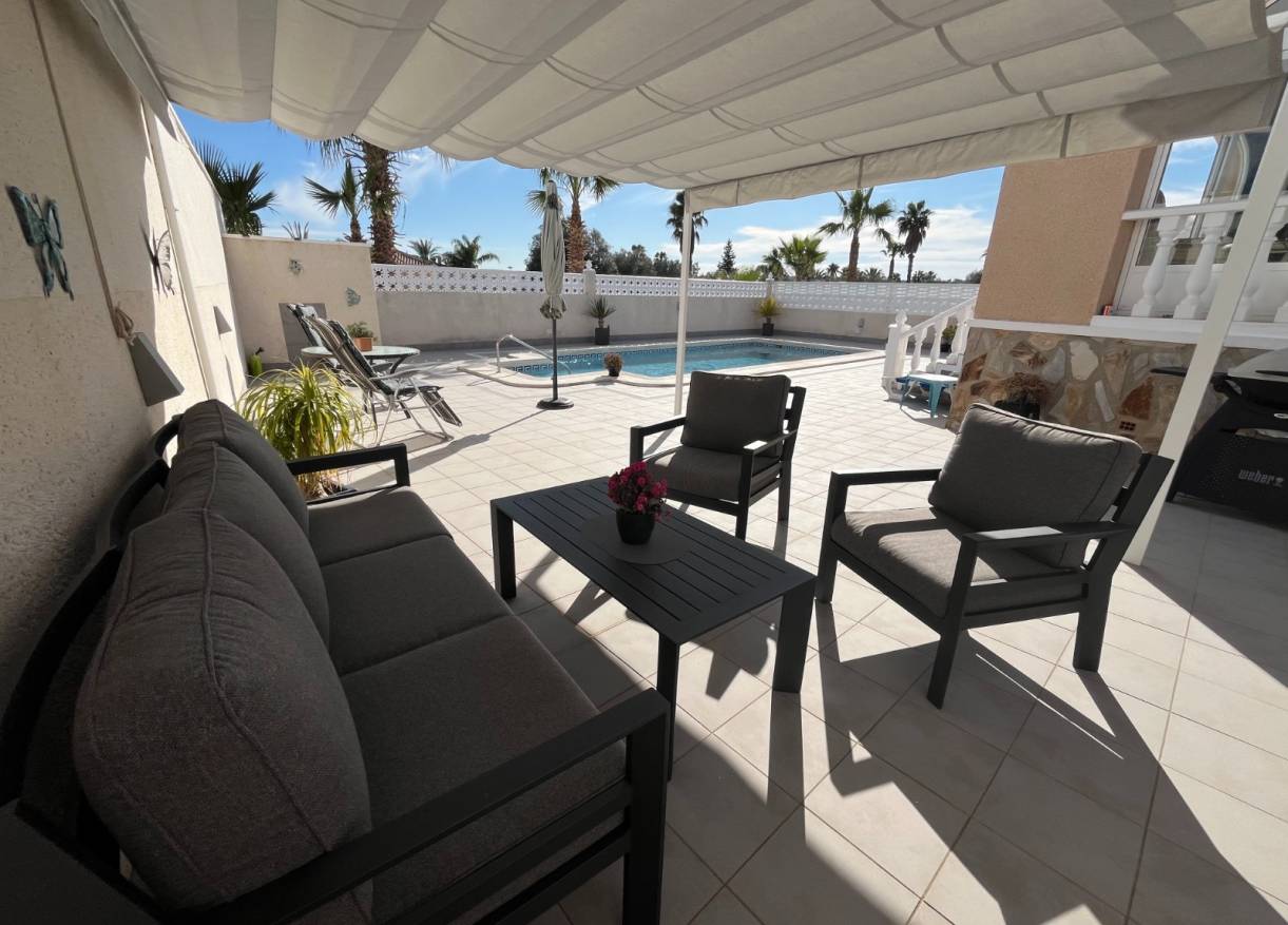 Bestaand - Villa - Benijófar - Monte Azul/ El Dorado