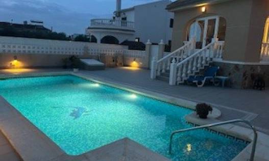 Bestaand - Villa - Benijófar - Monte Azul/ El Dorado