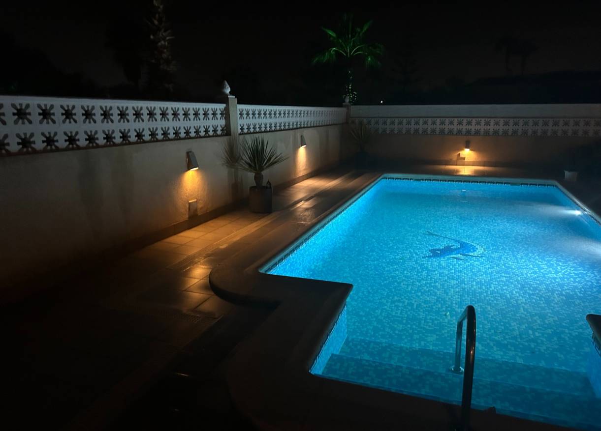 Bestaand - Villa - Benijófar - Monte Azul/ El Dorado