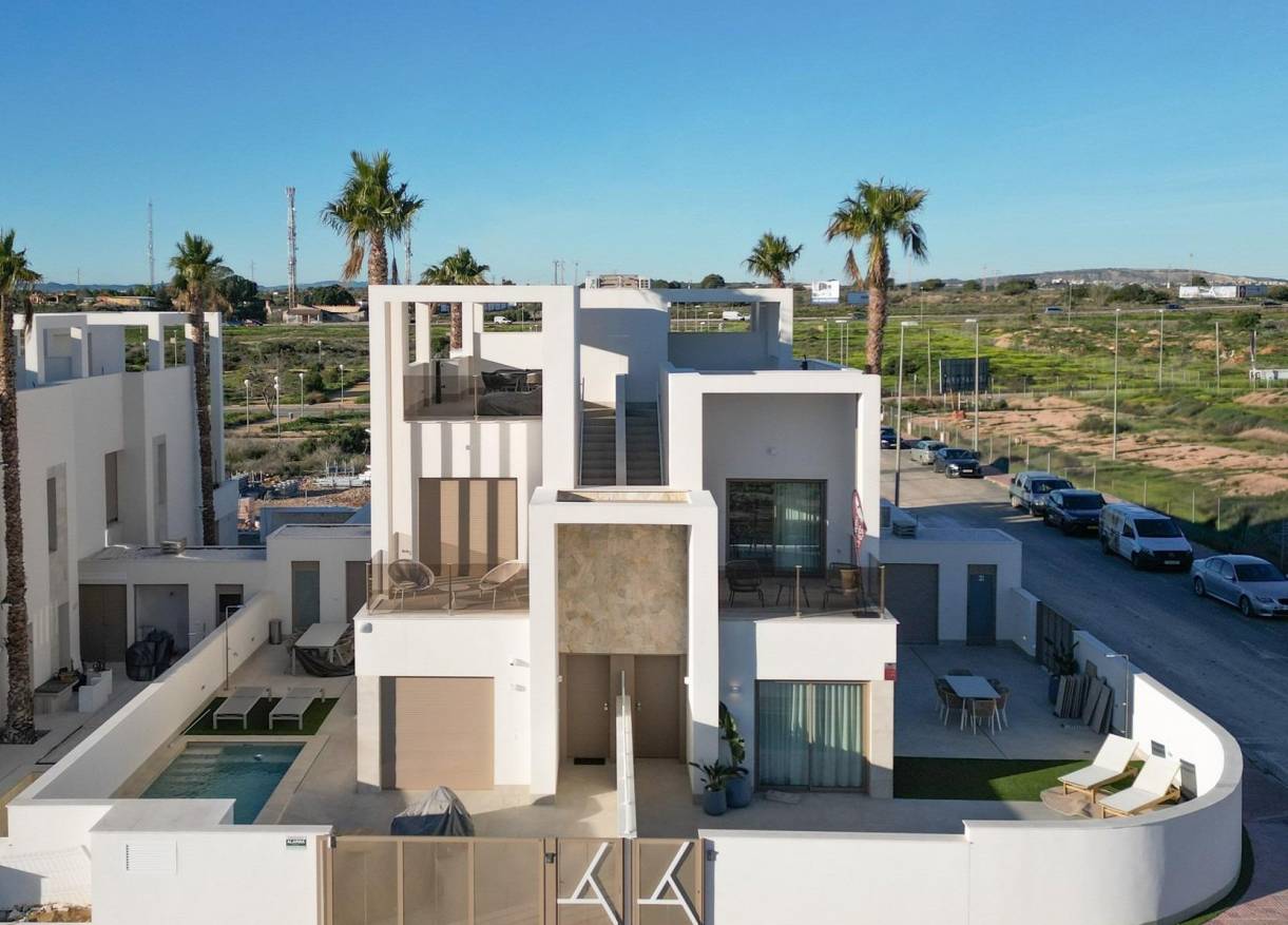 Nieuwbouw - Townhouse / Semi-detached - Los Alcazares - Serena Golf