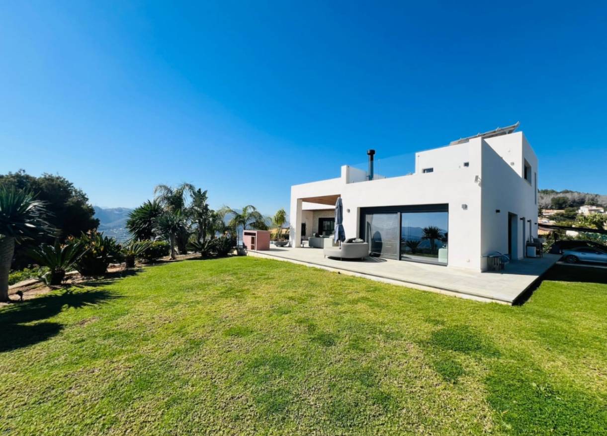 Bestaand - Villa - Denia