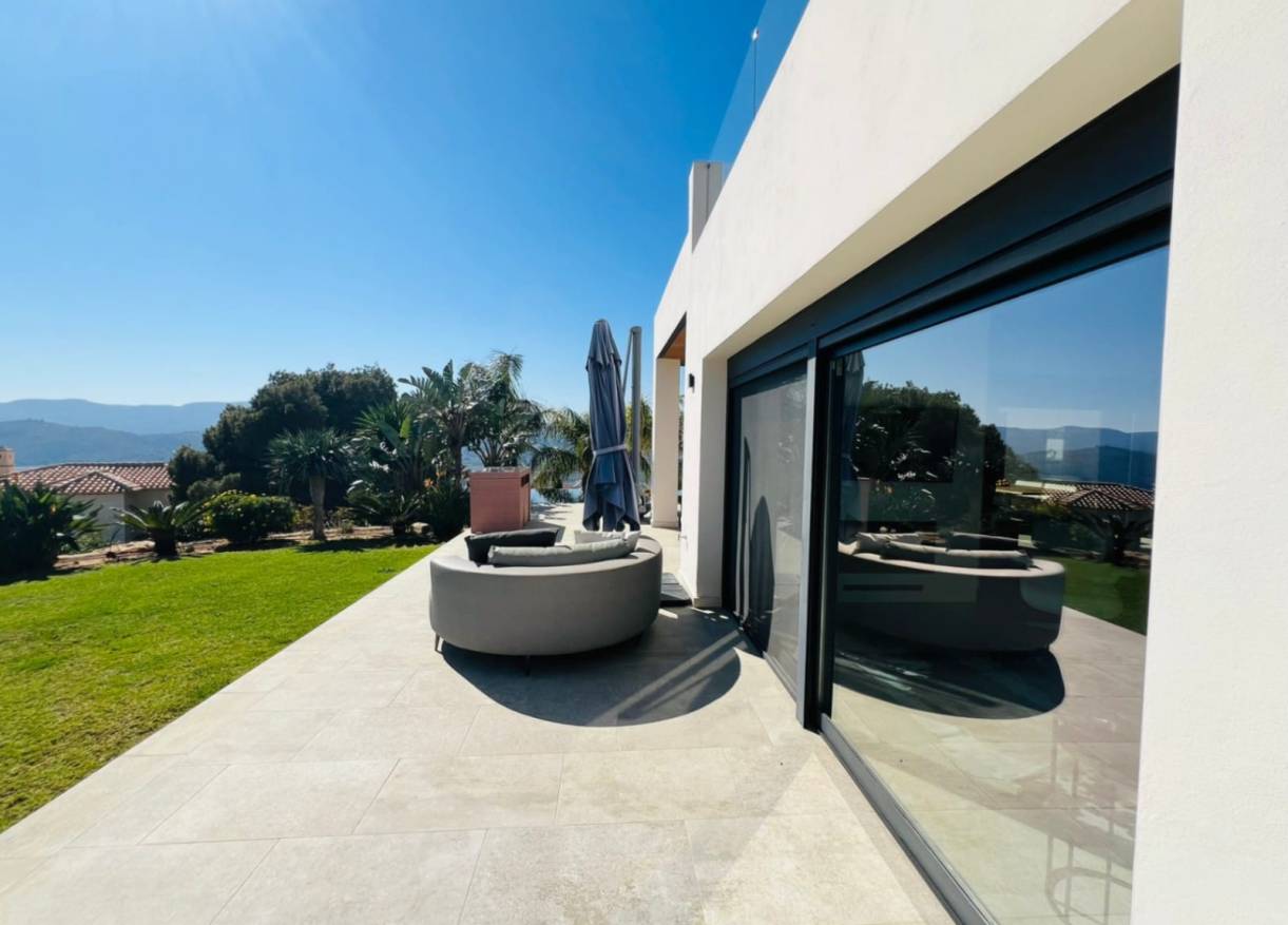 Bestaand - Villa - Denia