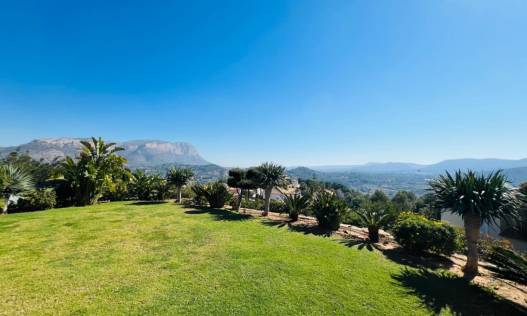 Bestaand - Villa - Denia
