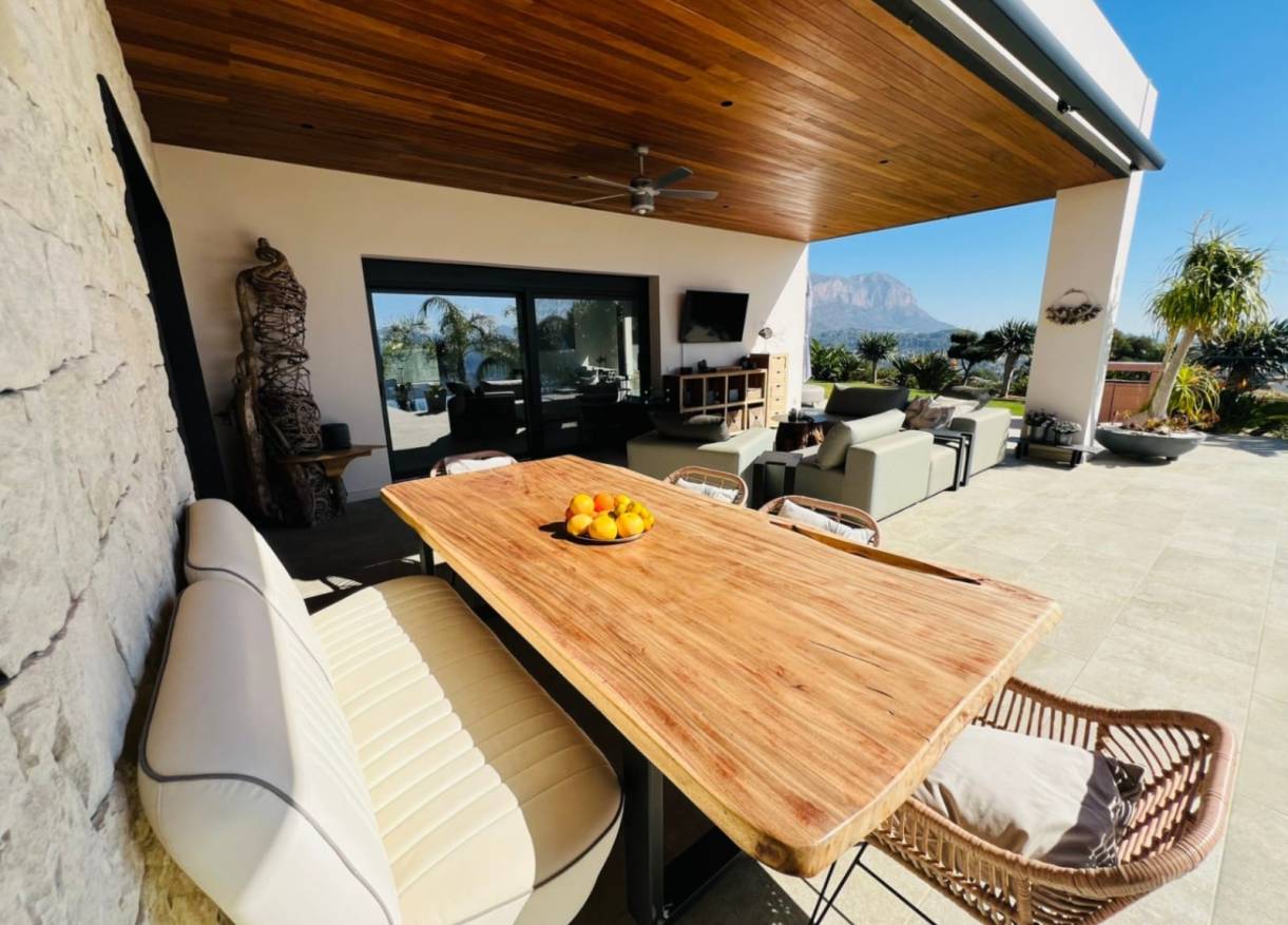 Bestaand - Villa - Denia