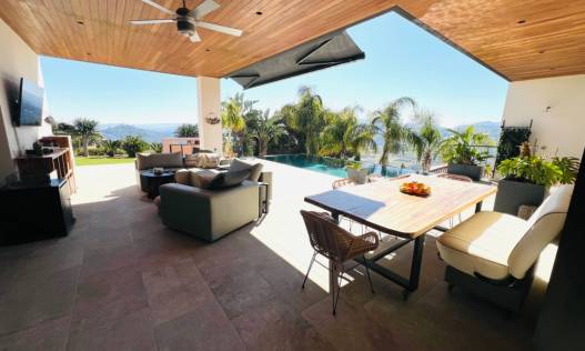 Bestaand - Villa - Denia