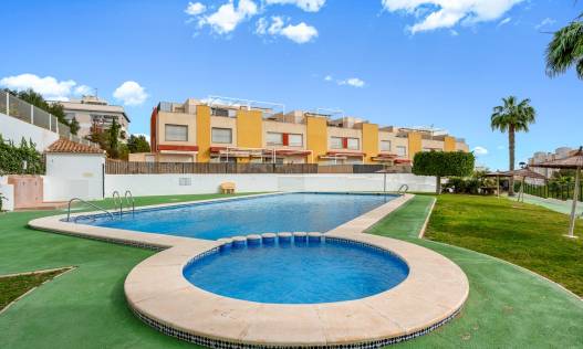 Bestaand - Townhouse / Semi-detached - Orihuela Costa - Villamartin