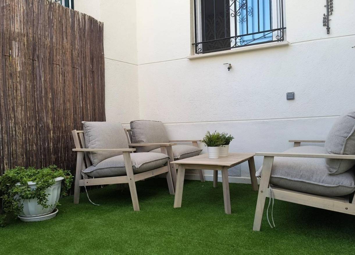 Bestaand - Townhouse / Semi-detached - Orihuela Costa - Urbanización Perla del Mar