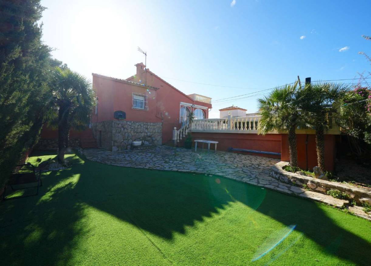 Bestaand - Villa - Denia