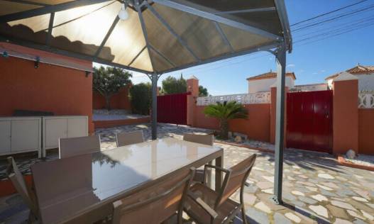 Bestaand - Villa - Denia