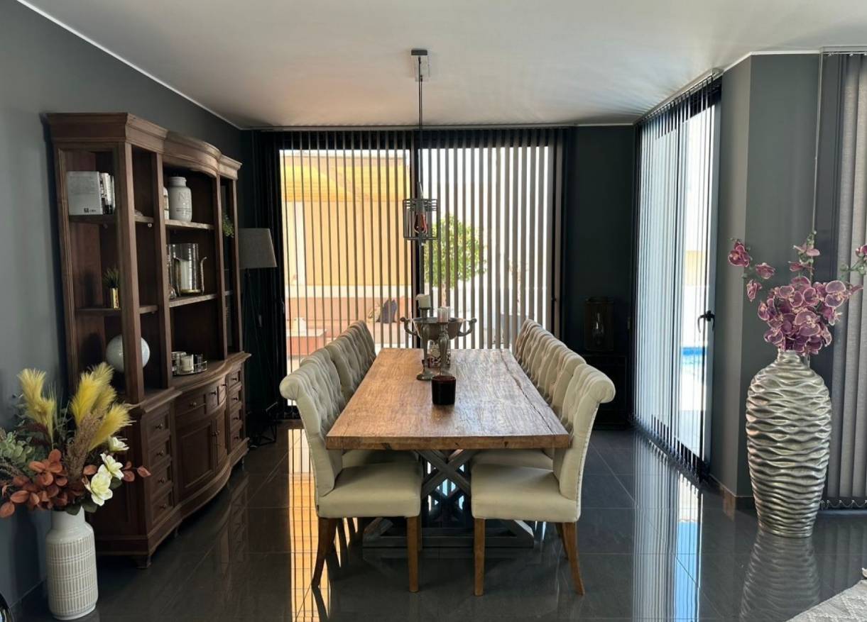 Bestaand - Villa - San Fulgencio - La Marina