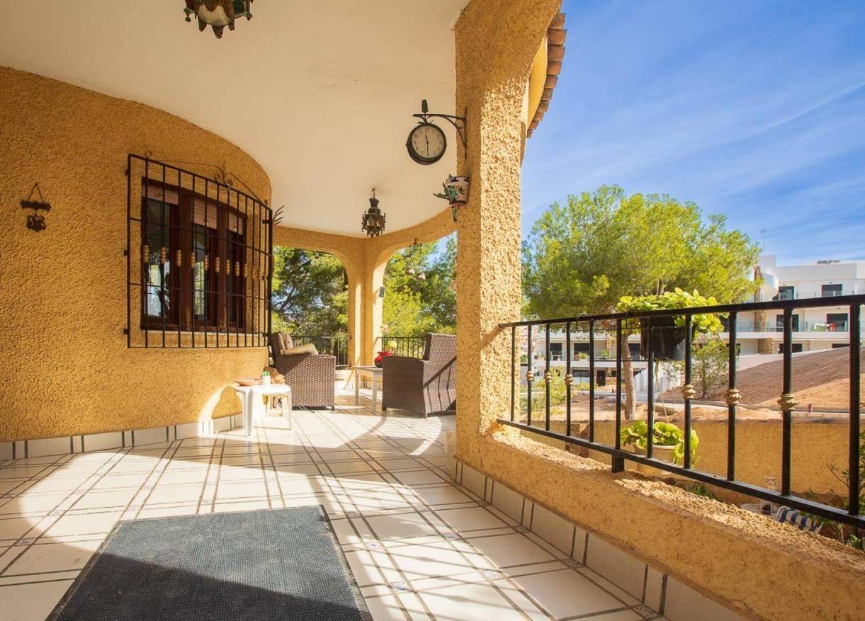 Bestaand - Villa - Villamartín - Res. Las Filipinas