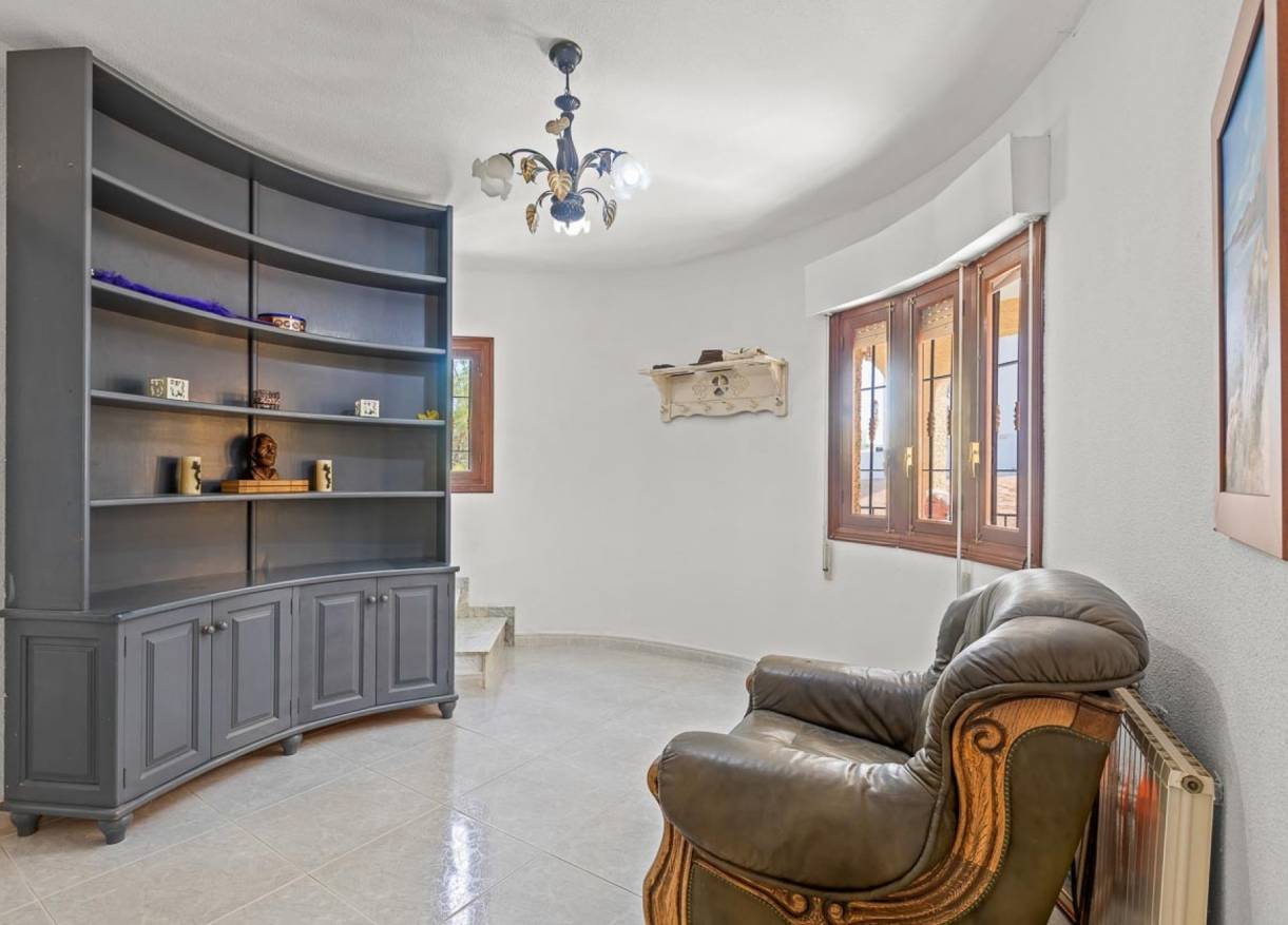 Bestaand - Villa - Villamartín - Res. Las Filipinas