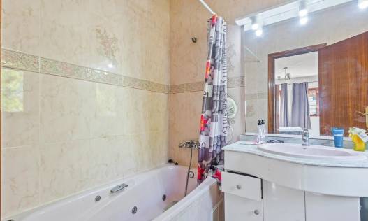 Bestaand - Villa - Villamartín - Res. Las Filipinas