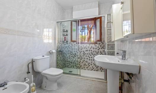 Bestaand - Villa - Villamartín - Res. Las Filipinas