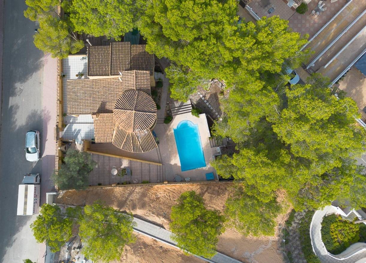 Bestaand - Villa - Villamartín - Res. Las Filipinas