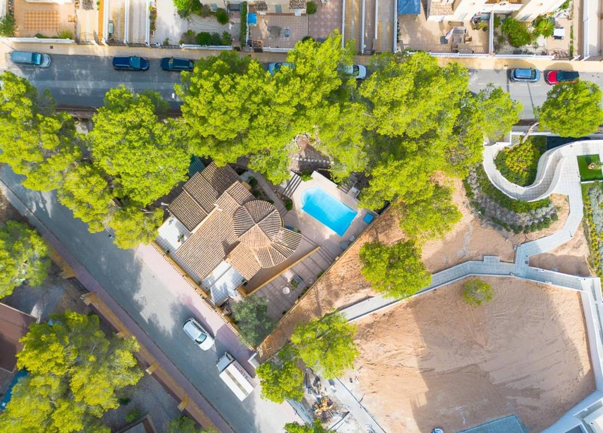 Bestaand - Villa - Villamartín - Res. Las Filipinas