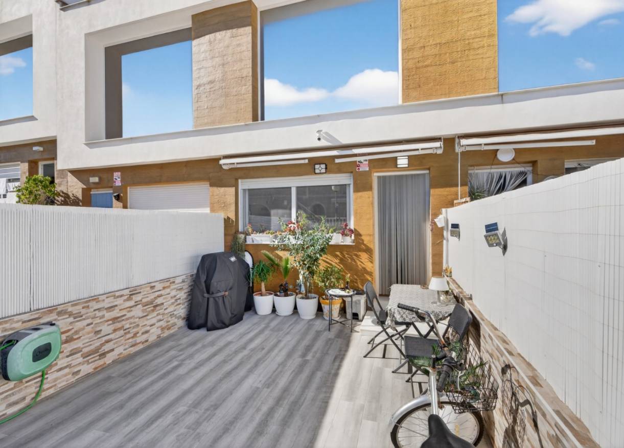 Bestaand - Townhouse / Semi-detached - Gran Alacant - Monte y Mar