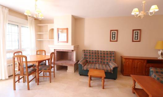 Bestaand - Townhouse / Semi-detached - Orihuela Costa - Villamartin