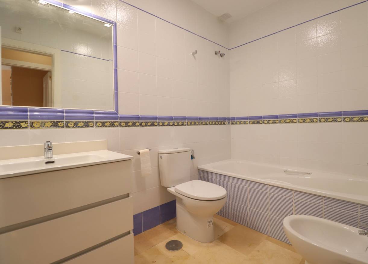 Bestaand - Townhouse / Semi-detached - Orihuela Costa - Villamartin