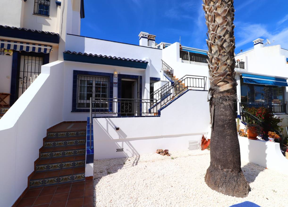 Bestaand - Townhouse / Semi-detached - Orihuela Costa - Villamartin