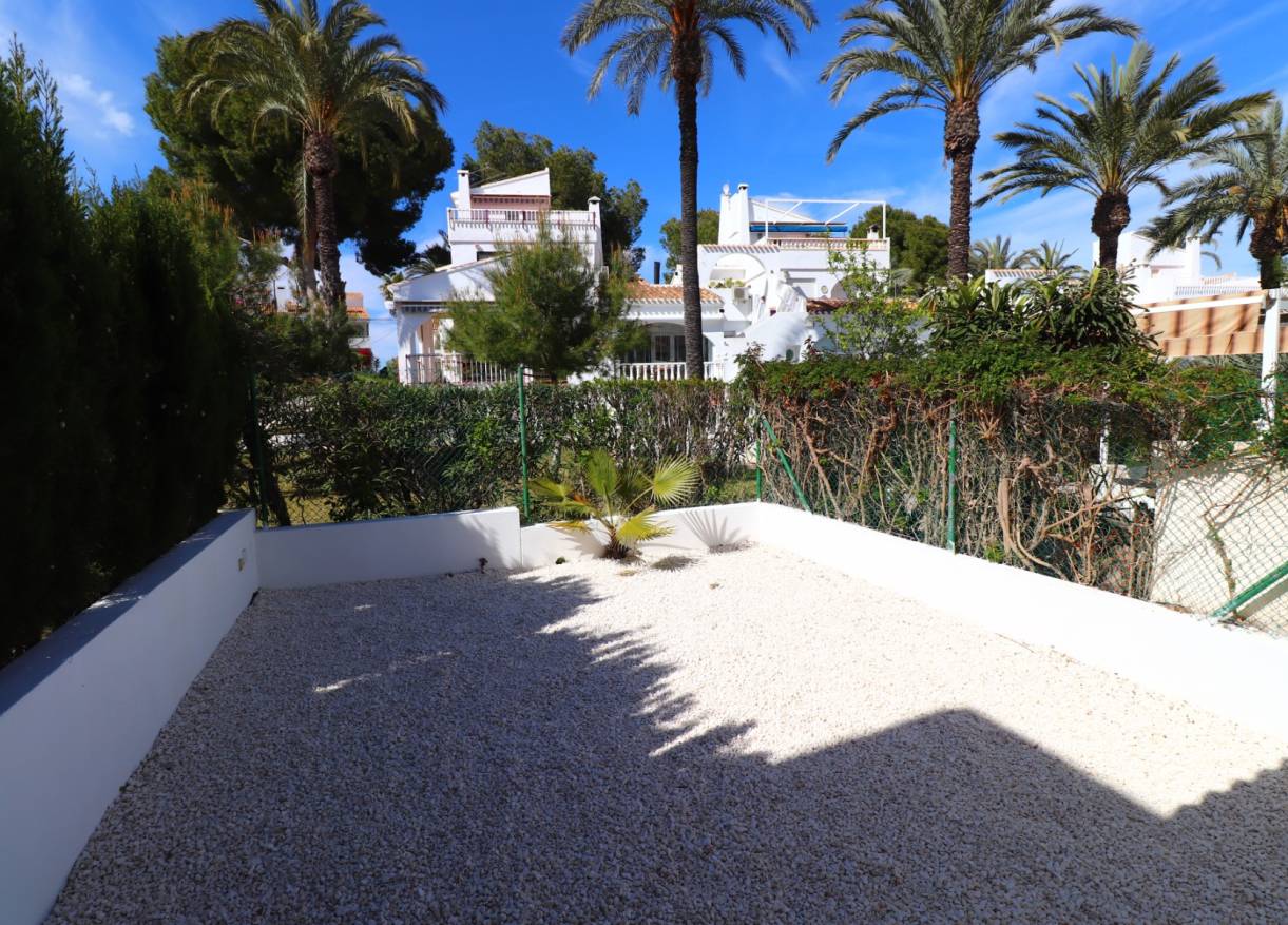Bestaand - Townhouse / Semi-detached - Orihuela Costa - Villamartin