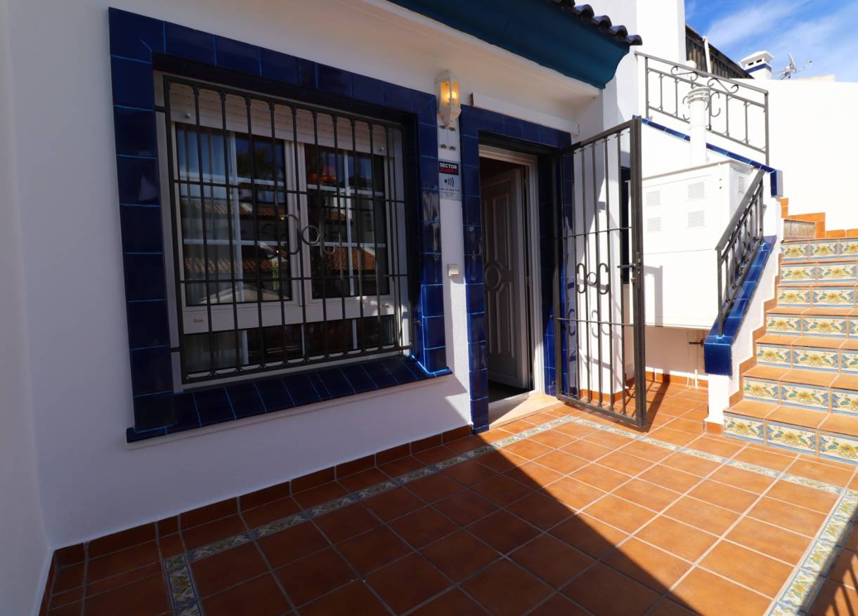 Bestaand - Townhouse / Semi-detached - Orihuela Costa - Villamartin